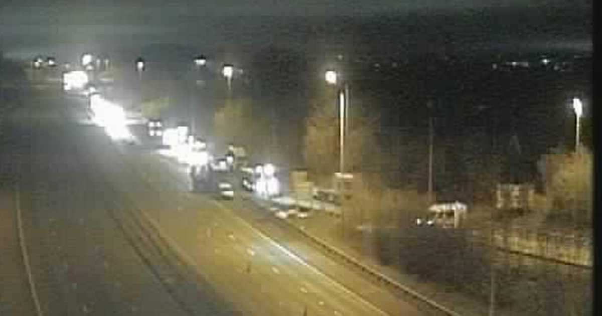 Полиция перекрыла M6 между развязками 26 и 27 — оперативные обновления