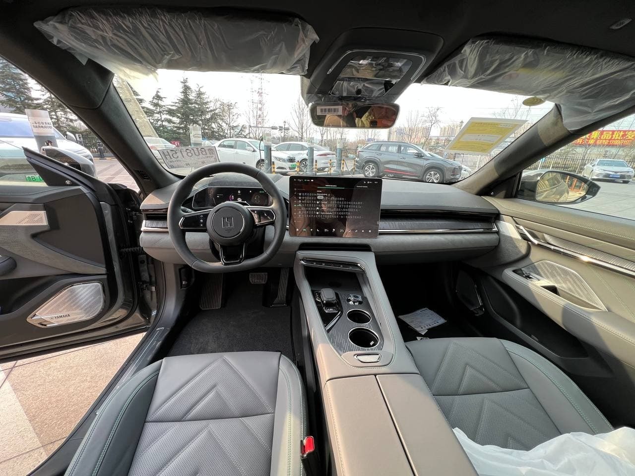 Zeekr 001 — новый автомобиль от Zeekr.