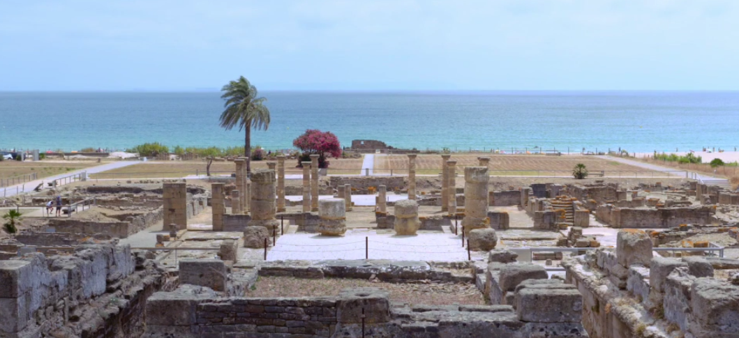 Испанская песчаная дюна, скрывающая римские руины