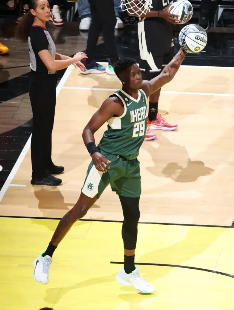 Все кроссовки игроков с конкурсов и матча всех звезд NBA 2023