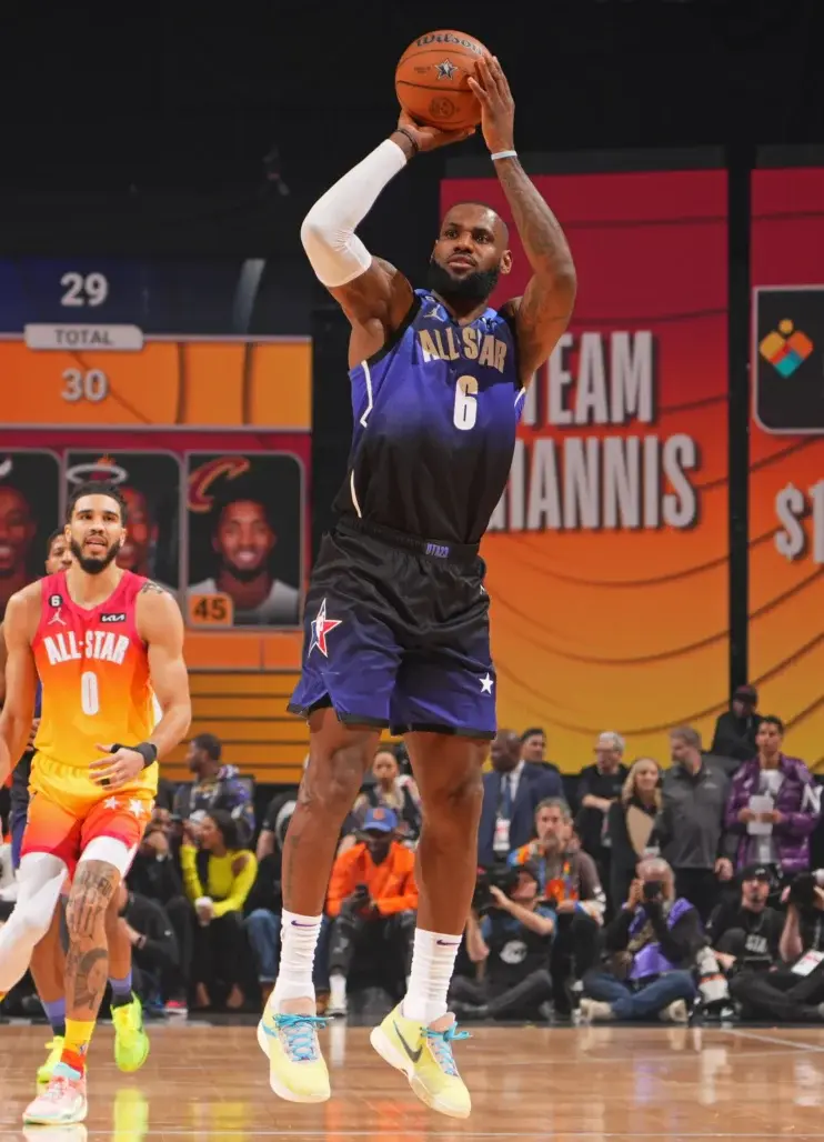 Все кроссовки игроков с конкурсов и матча всех звезд NBA 2023