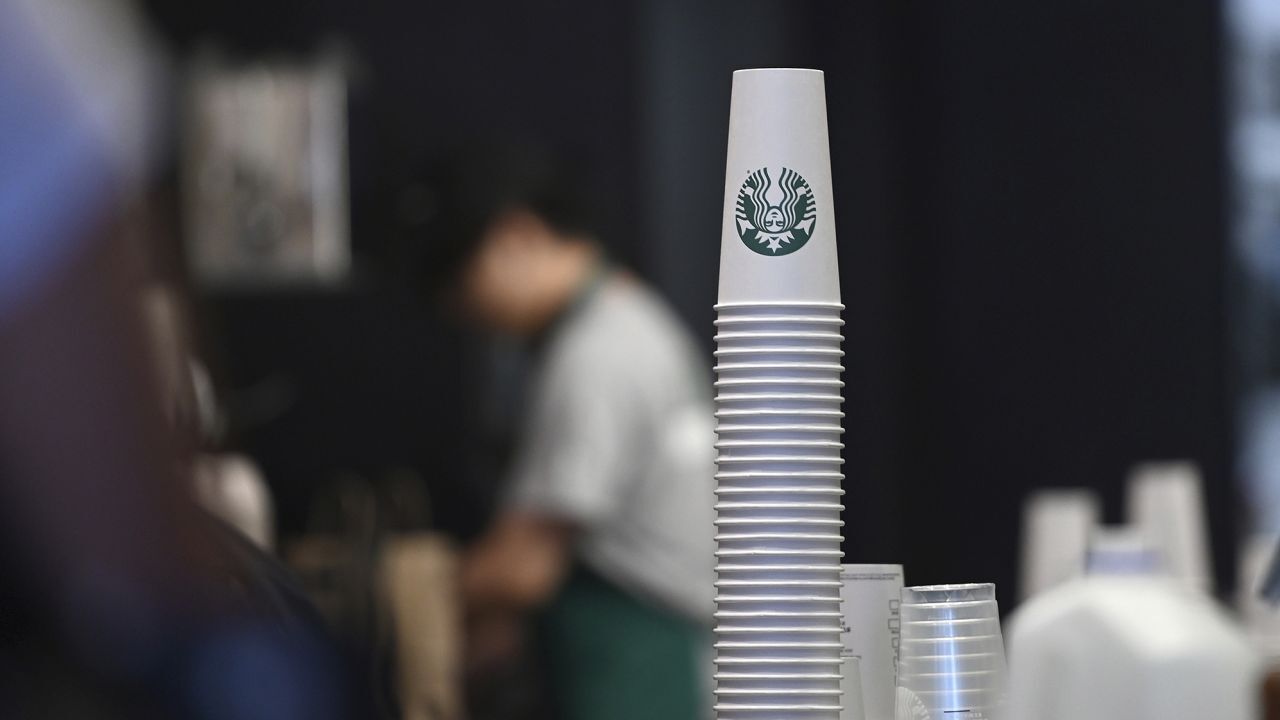 STARBUCKS ‘Люди действительно потеряли доверие’