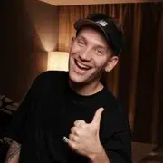 "Спасибо, дорогие подписчики! Ваша поддержка - моя мотивация!"