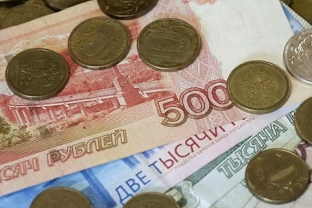 Прожиточный минимум, а с ним и все пособия повысят вслед за МРОТ