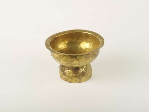 Семья опального арт-дилера возвращает редкие королевские драгоценности в Камбоджу!!!