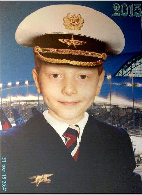 Показал сыну, что такое искусственный интеллект от Илона Маска ChatGPT, и отбил охоту идти учиться на программиста, юриста, экономиста и т.д.