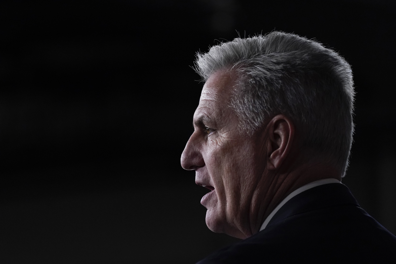 Обмениваясь видео с ведущим телеканала Fox, Маккарти перематывает назад 6 января