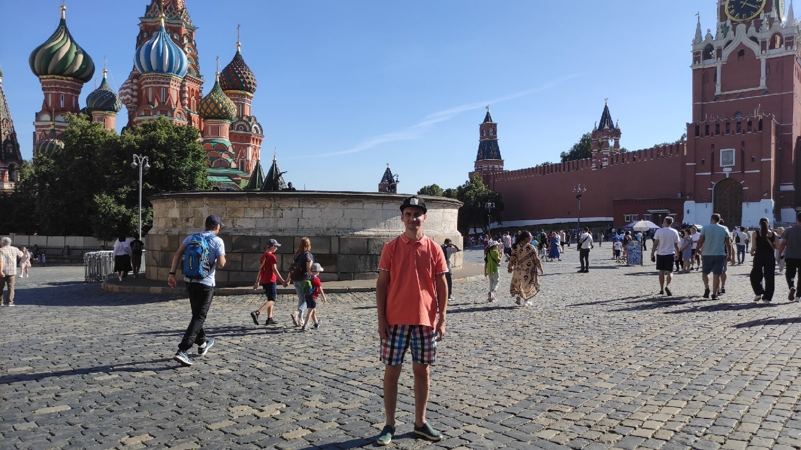 Переехал из Подмосковья в Краснодар и не прогадал. Рассказываю только те плюсы, о которых молчат другие