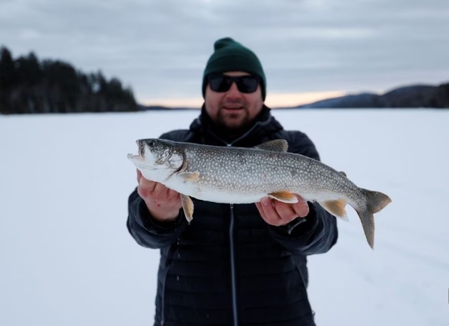 Теплая канадская зима угрожает традициям подледной рыбалки алгонкинов