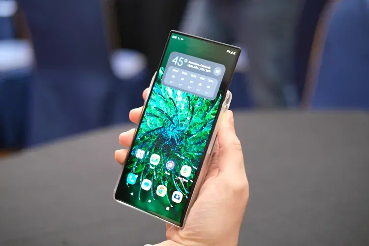 Переносной ноутбук и смартфон Lenovo - убедительный, незавершенный шаг в будущее