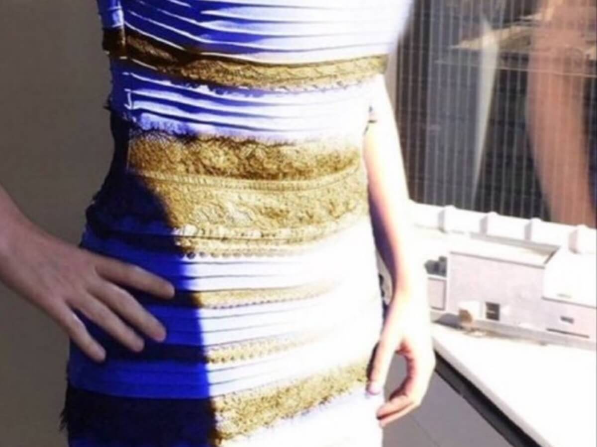 Почему видят золотое платье