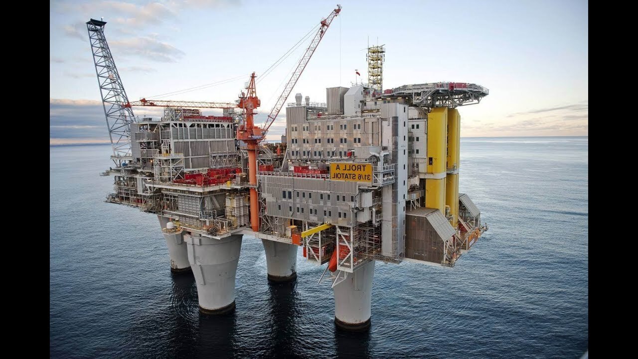 Цены на нефть находятся в диапазоне, так как рынки ожидают экономических сигналов от Китая и США