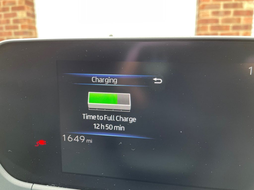 Хорош ли новый EV от Toyota