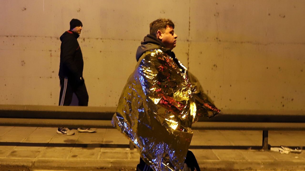 По меньшей мере 36 погибших, десятки раненых в результате столкновения поездов в Греции