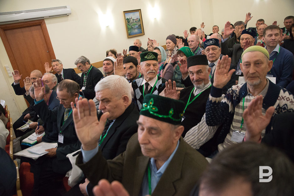 Путин истерично потребовал от ФСБ наказать «мразей»-националистов