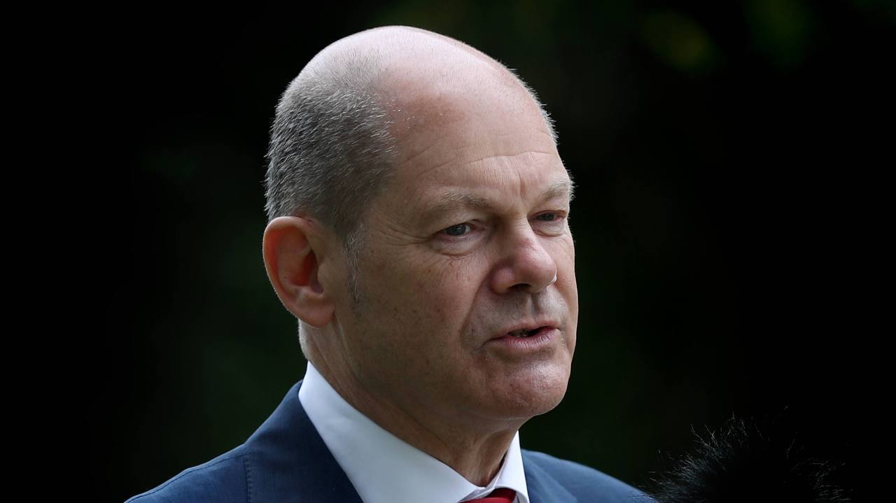 Шольц заявил, что Россия первой должна сделать шаг для достижения мира на Украине.