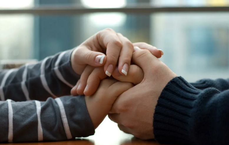 Как помочь человеку пережить кризис среднего возраста