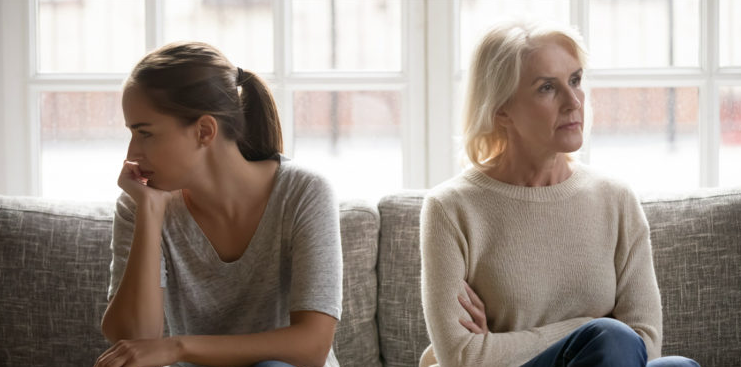 Исследователи раскрывают социокультурные факторы, связанные с отчуждением родителей в США