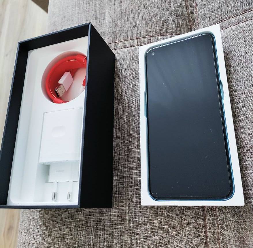 Хороший смартфон на Android недорого