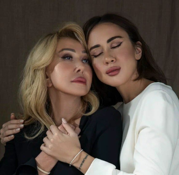 Метаморфозы Успенской-младшей: от беззубой и лысой до голливудской знаменитости