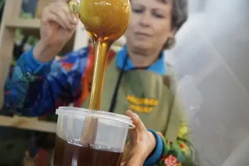 В Александровском районе выпущено 339 килограммов меда сомнительного качества