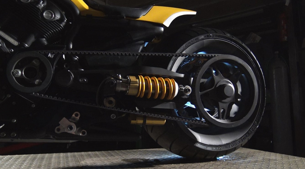 Скоро лета! А вы любите, мото путешествия? 32 совета для новичков и опытных мото путешественников.Топ 5 мотоциклов для путешествия!