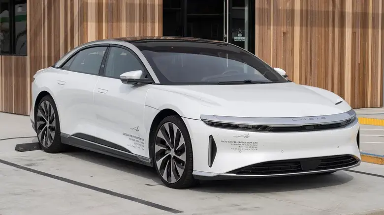 10 самых впечатляющих электромобилей всех времен