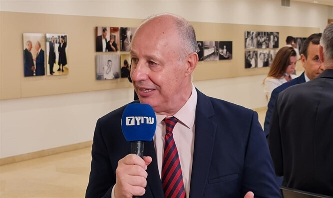 «Я хозяин своему слову. Хочу — даю, а захочу — забираю обратно».