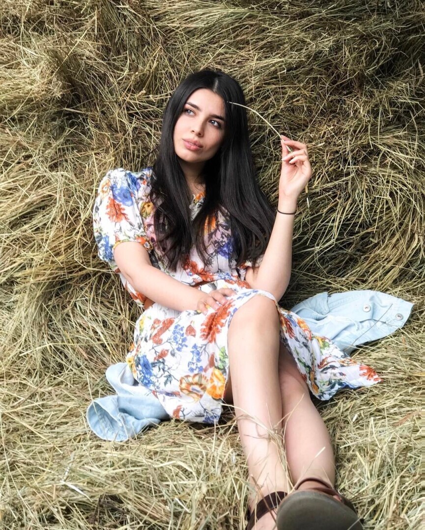 Эльмира Абдразакова (красивые девушки и женщины)