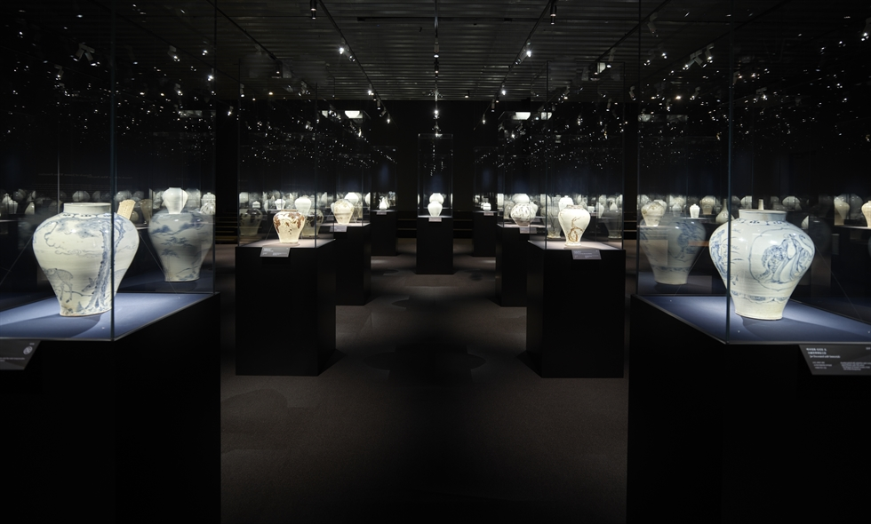 От национальных сокровищ до предметов домашнего обихода - 500 лет лучшего корейского фарфора на выставке