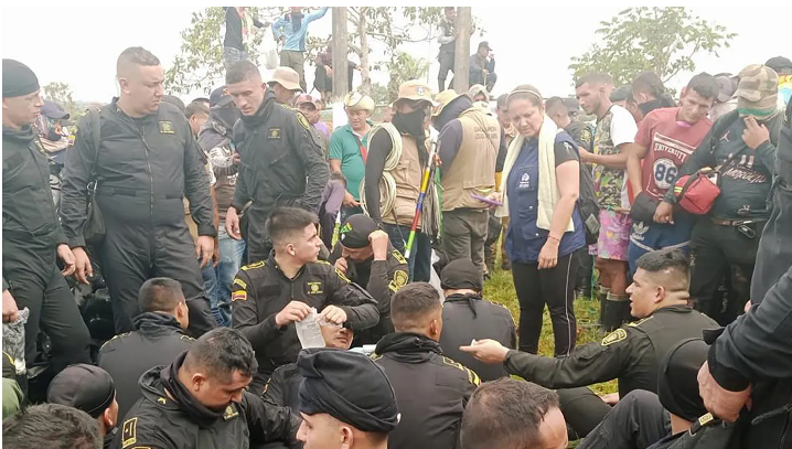 Нефтяные протесты обернулись смертельным исходом: 79 полицейских взяты в заложники, 2 человека убиты