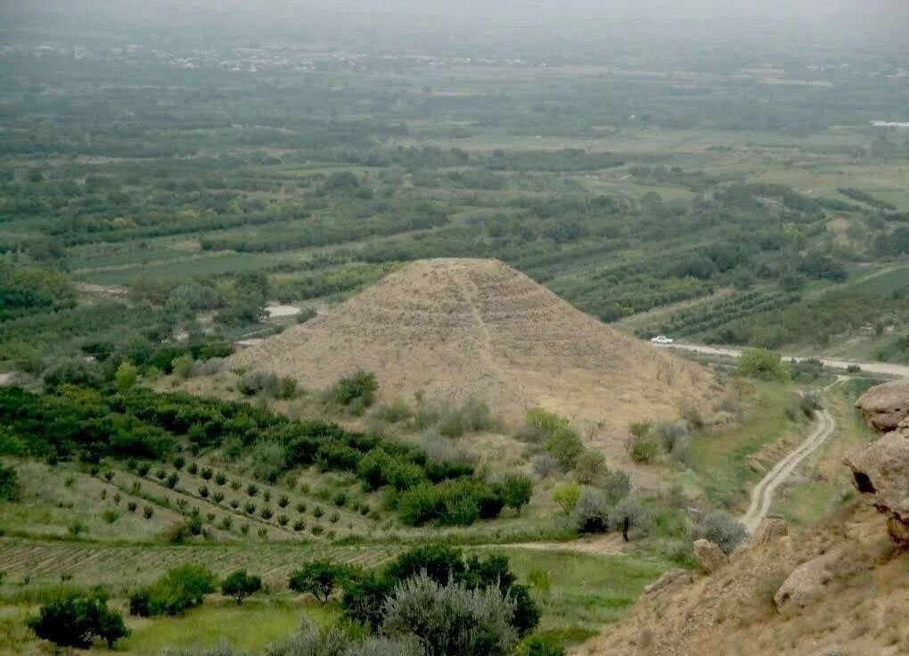 Пирамиды Армении