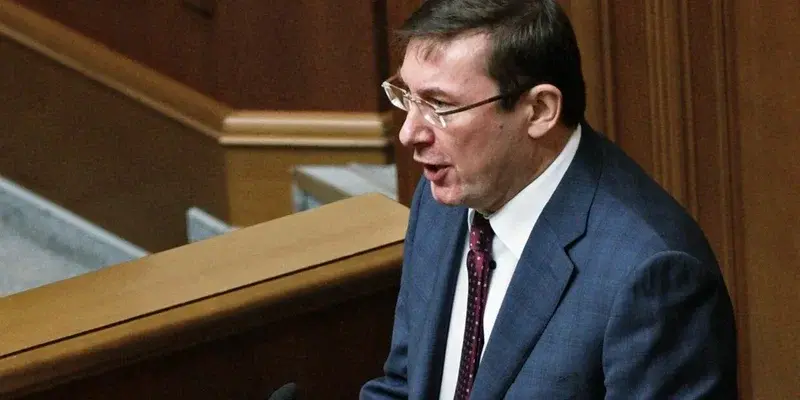 Бывший генпрокурор Украины Юрий Луценко сообщил о персональном приказе покинуть Артемовск