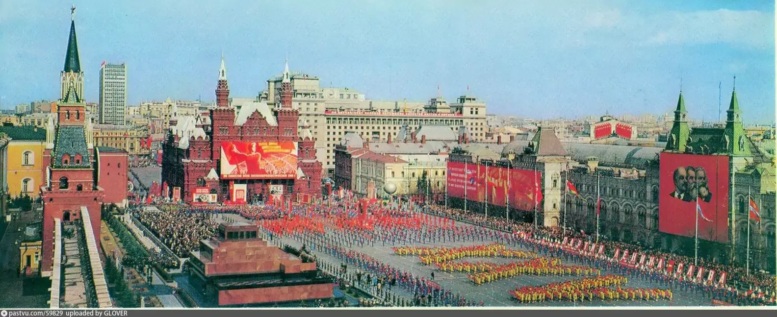 РСФСР|Сколько республик входило в РСФСР