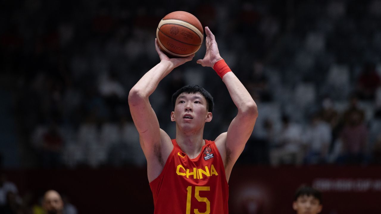 Яо Мин попал под перекрестный огонь: китайская баскетбольная команда покидает высшую лигу накануне возобновления работы Covid