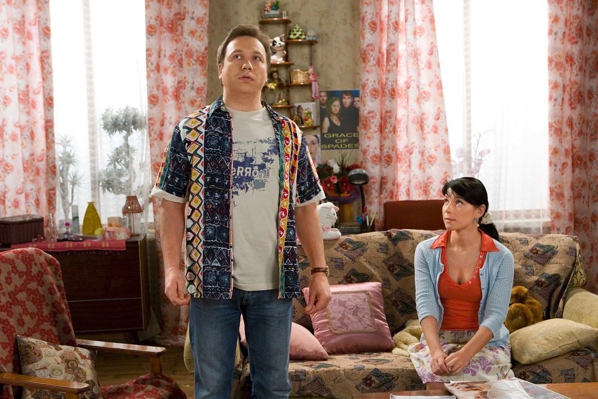 Нейросеть написала сценарий для российского сериала: что это значит для будущего киноиндустрии?