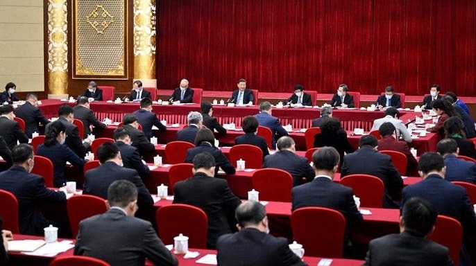 Китай и США идут к "конфликту и конфронтации", предупреждает министр иностранных дел