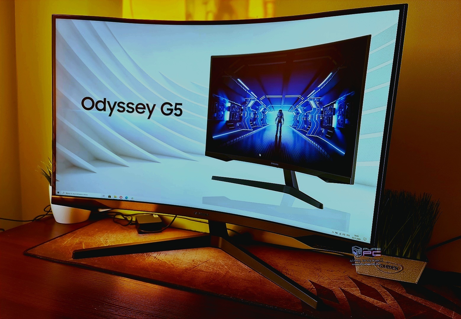 Samsung выпускает $1000 Saleon Giant Игровой монитор Odyssey Neo G7