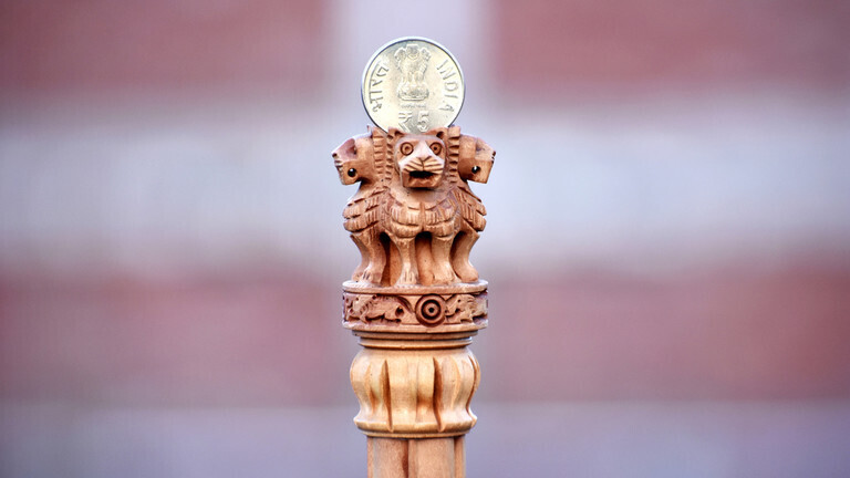 Индия готова отказаться от доллара в торговле с соседом