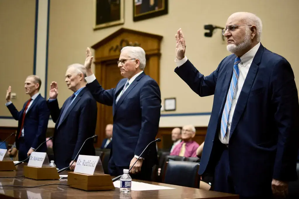 Слушание по делу о происхождении Covid начинается с аргументов в пользу теории утечки в лаборатории