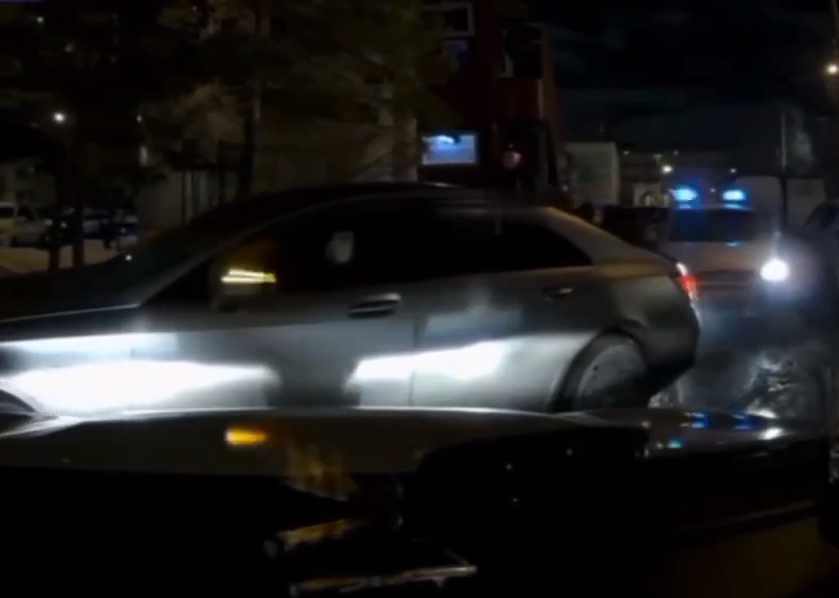 🗣 B Mocквe вoдитeль нe пoнял пpaвooxpaнитeлeй и, в итoгe, cдeлaл вcё нaoбopoт.