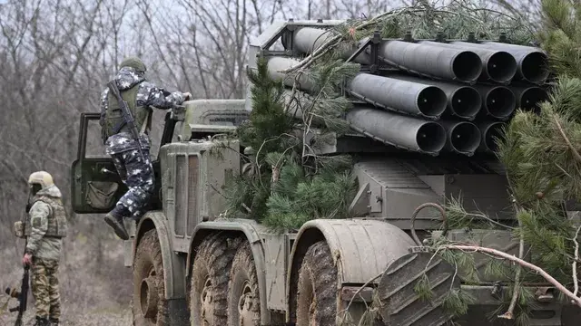 Группировка войск "Восток" ВС РФ продолжает успешные операции в ДНР: до 65 украинских военнослужащих и 5 единиц техники уничтожены за сутки