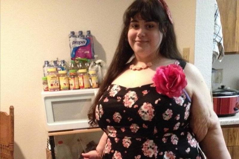 Эта личность с избыточным весом похудела на 420 фунтов, и теперь она выглядит потрясающе