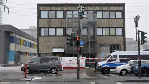 Нерожденный ребенок среди семи убитых стрелком в центре Свидетелей Иеговы в Германии