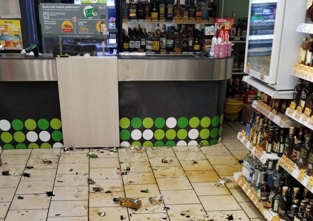 Россиянка сняла стресс погромом в супермаркете