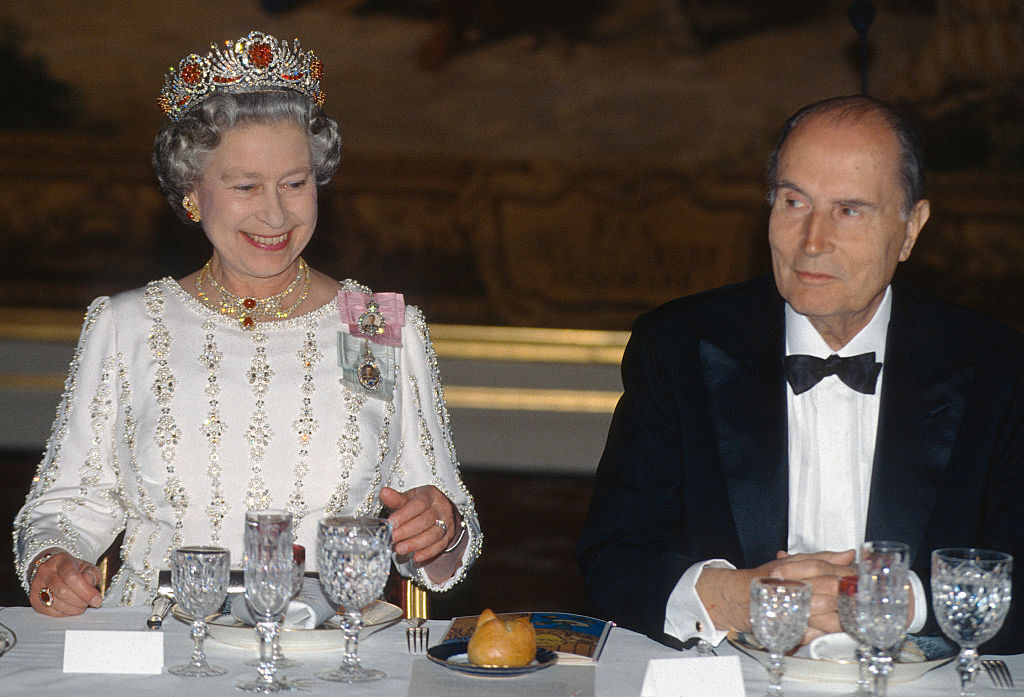 Британская королевская семья владеет невероятными драгоценностями