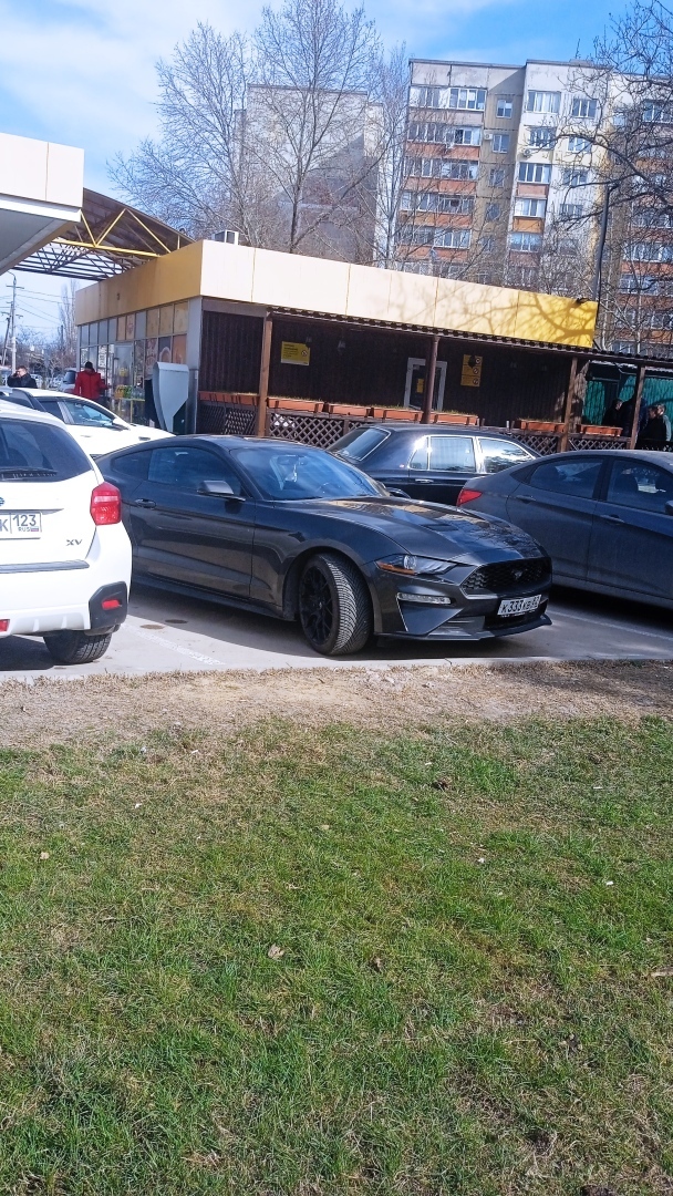 На 8 марта 2 курящие девушки на заправке чуть не устроили теракт в Крыму