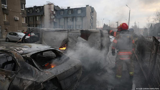 Украинские военные заявили, что сбили много беспилотников и ракет во время самой большой волны атак за месяц.