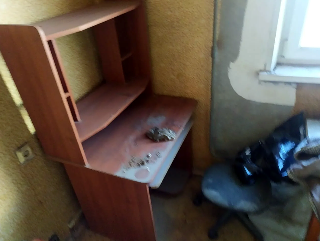 Как выглядит антисанитарная квартира в Москве, которую отказываются убирать клининговые компании. Почему? Фото этой квартиры