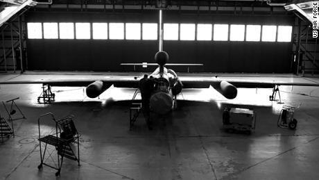 Этот американский самолет-шпион пролетел над китайским воздушным шаром. Его история говорит